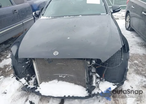 2019 Mercedes-Benz C 300 4Matic z USA, uszkodzony, nr VIN WDDWF8EB9KR514967